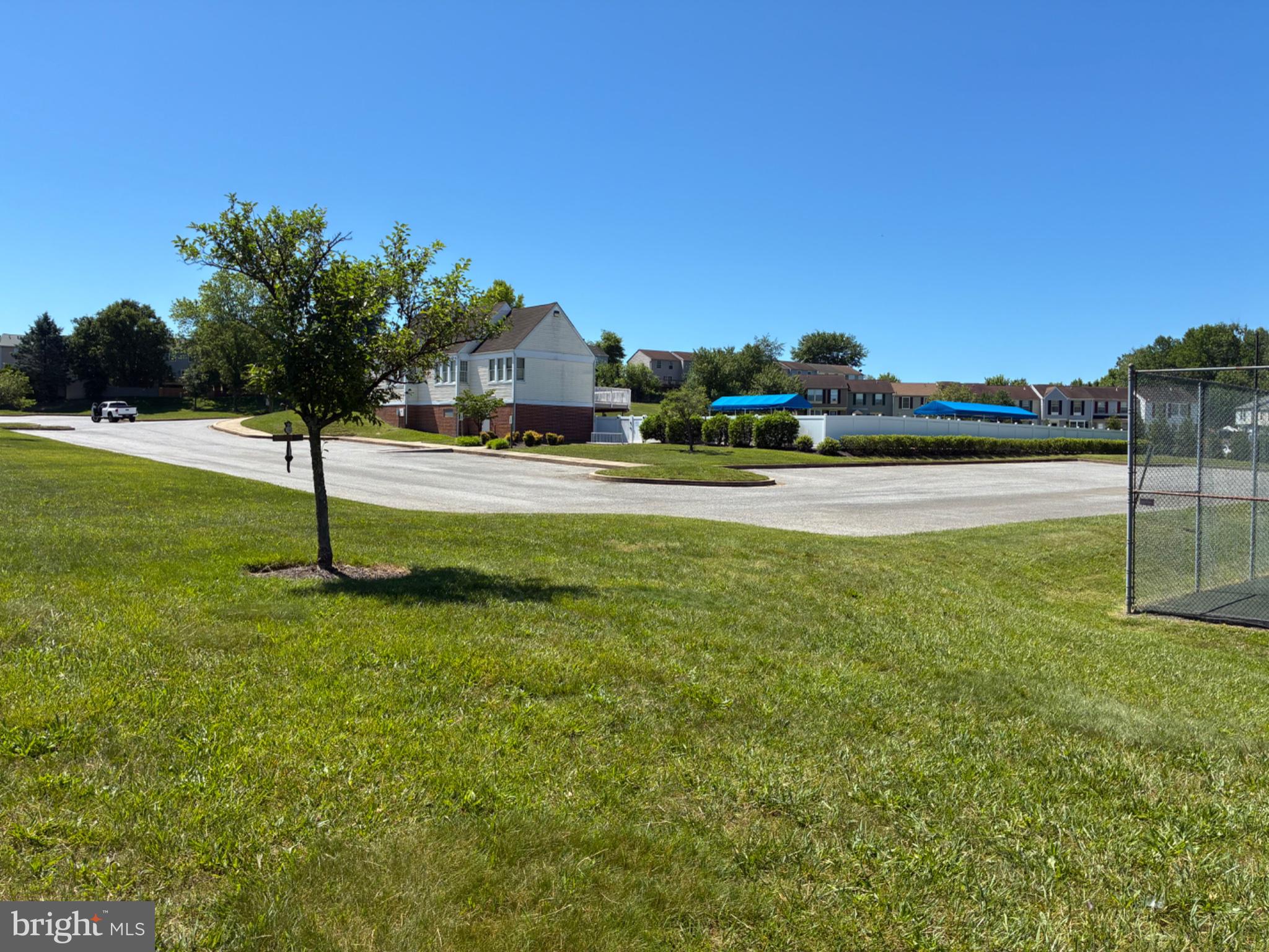 WOODBRIDGE CENTER - Residential