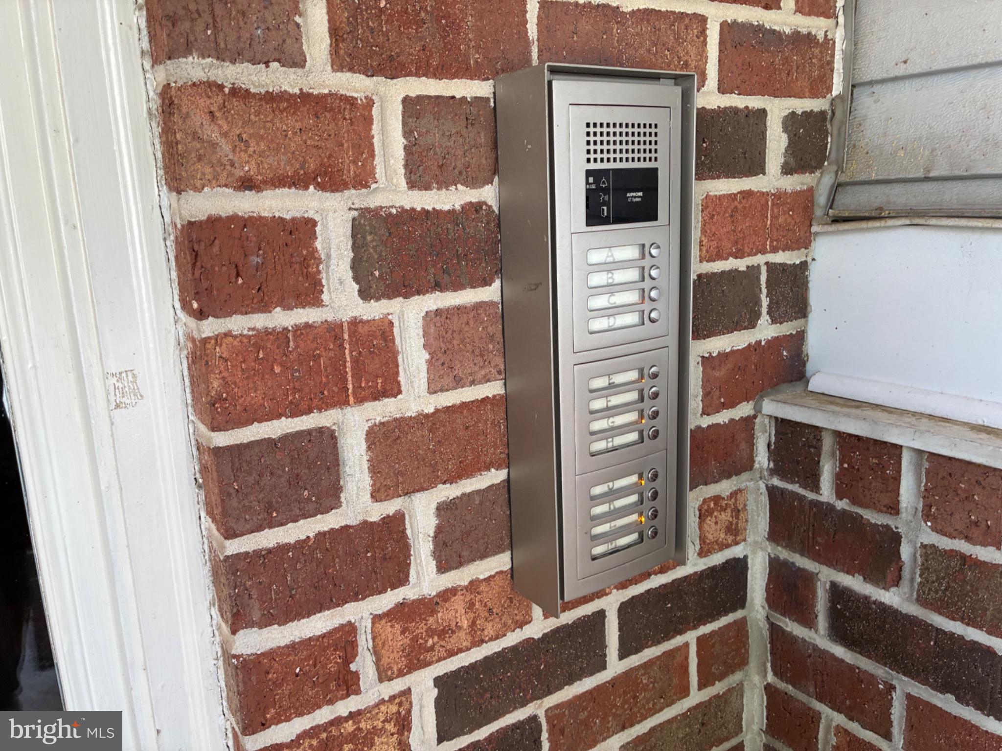 WOODBRIDGE CENTER - Residential
