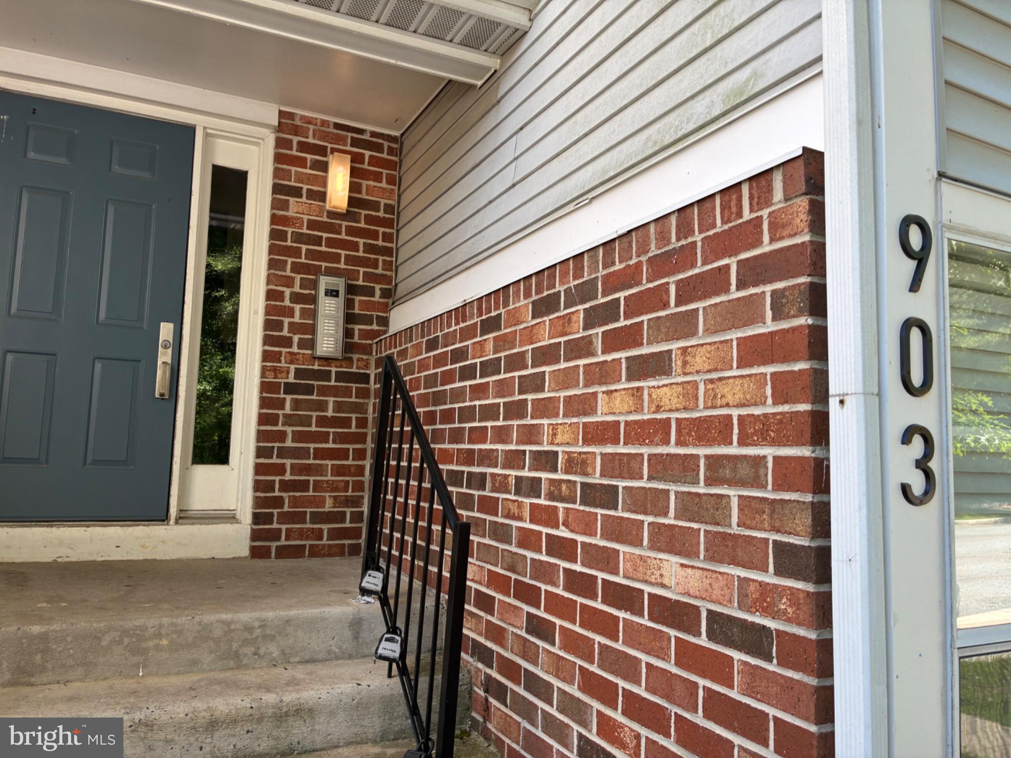 WOODBRIDGE CENTER - Residential