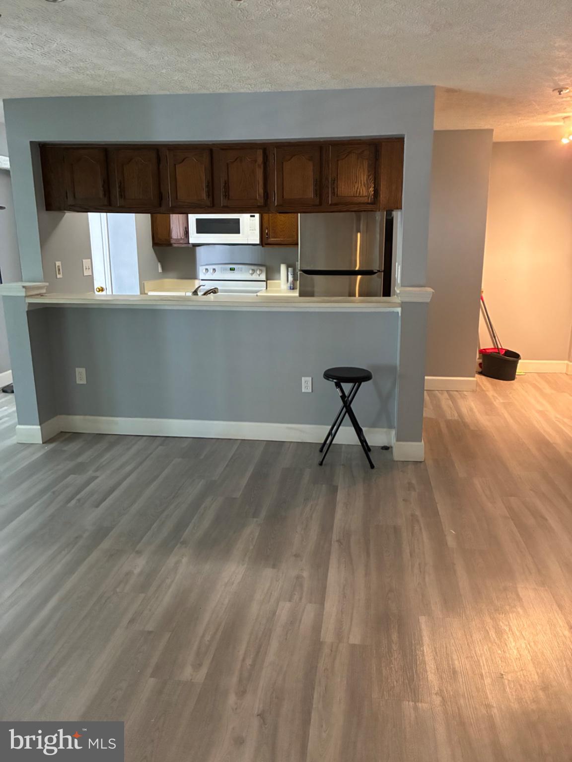 WOODBRIDGE CENTER - Residential