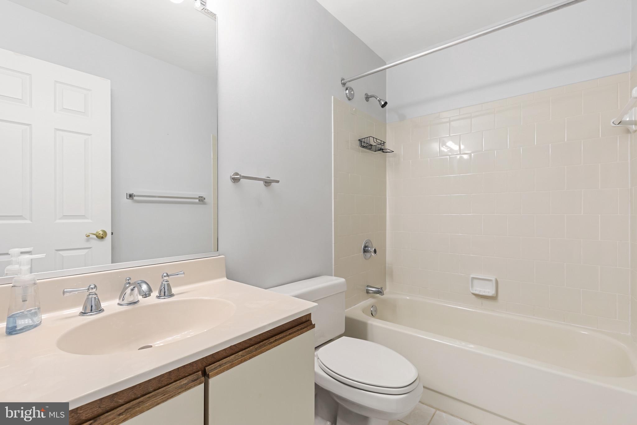 THE POINTE - Residential Lease