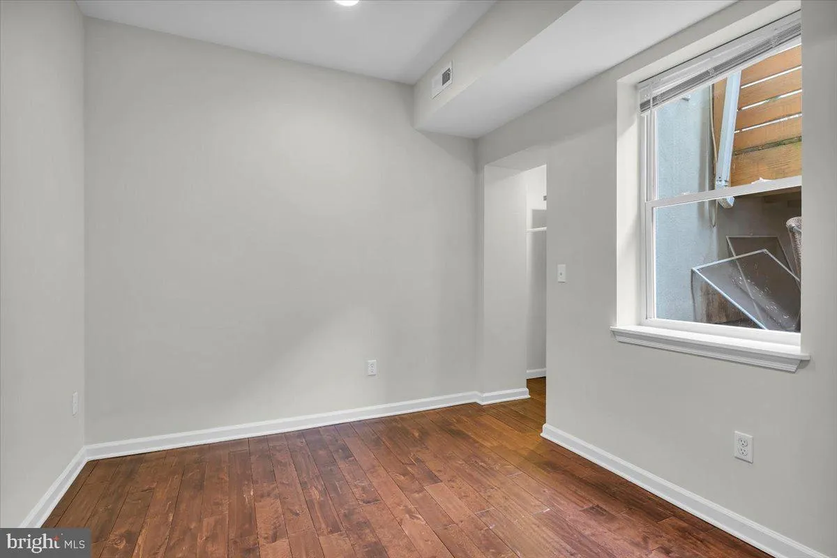 Philadelphia, Pennsylvania 19147, United States, 2 Bedrooms Bedrooms, ,1 BathroomBathrooms,Residential,Active,136912