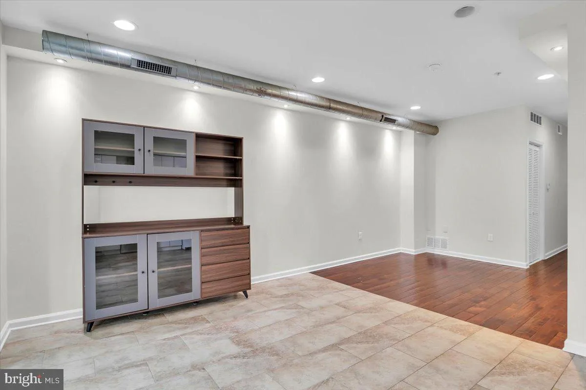 Philadelphia, Pennsylvania 19147, United States, 2 Bedrooms Bedrooms, ,1 BathroomBathrooms,Residential,Active,136912