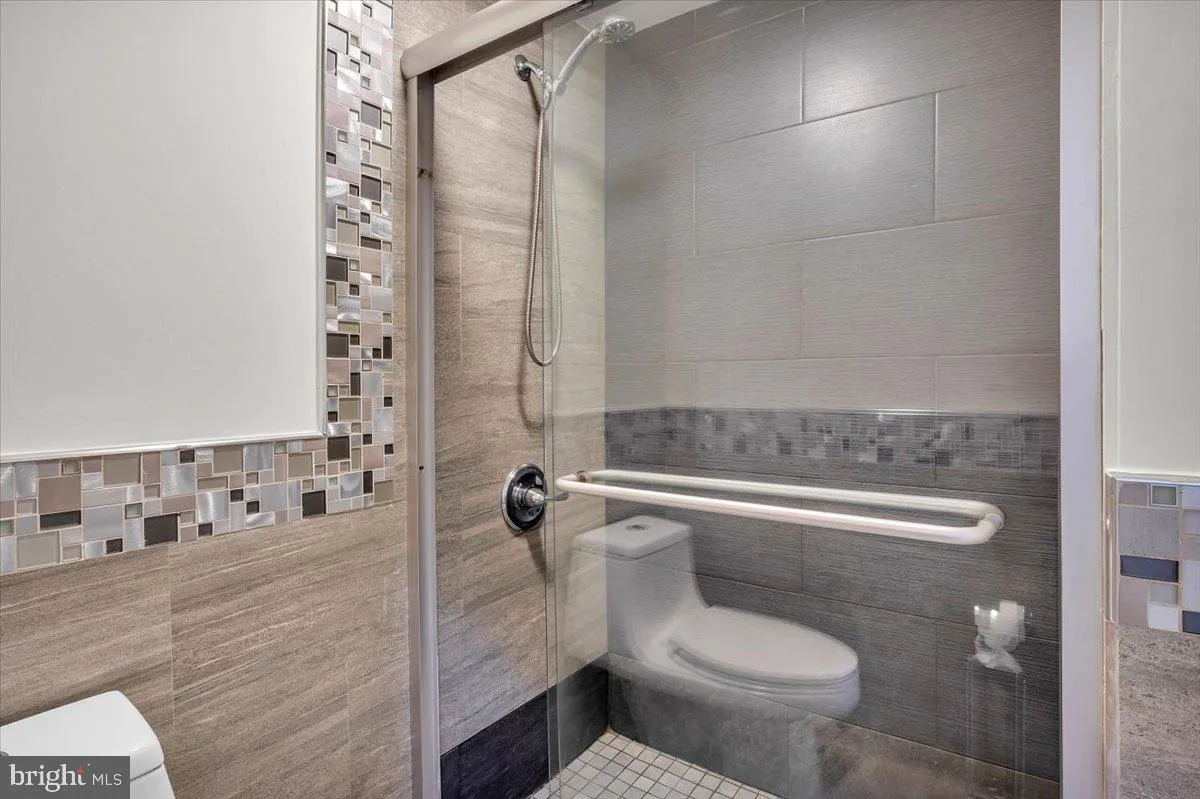 Philadelphia, Pennsylvania 19147, United States, 2 Bedrooms Bedrooms, ,1 BathroomBathrooms,Residential,Active,136912