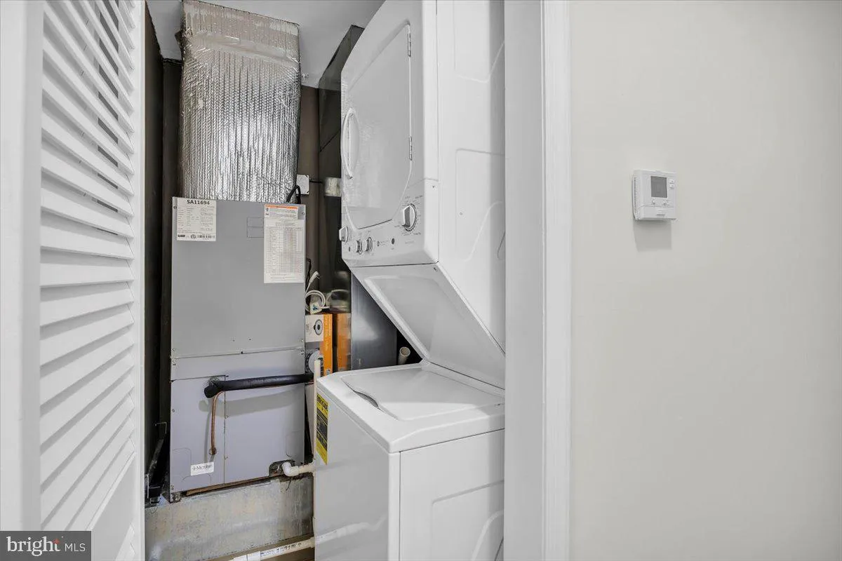 Philadelphia, Pennsylvania 19147, United States, 2 Bedrooms Bedrooms, ,1 BathroomBathrooms,Residential,Active,136912