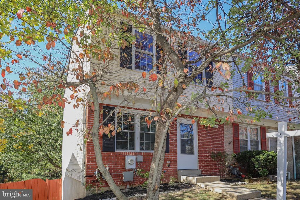 Photo of 9031 Chesley Knoll Court, GAITHERSBURG, MD 20879 (MLS # MDMC2204434)