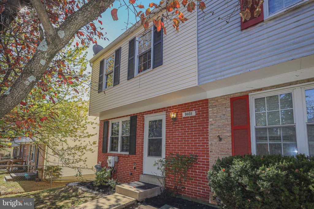 Photo of 9031 Chesley Knoll Court, GAITHERSBURG, MD 20879 (MLS # MDMC2204434)
