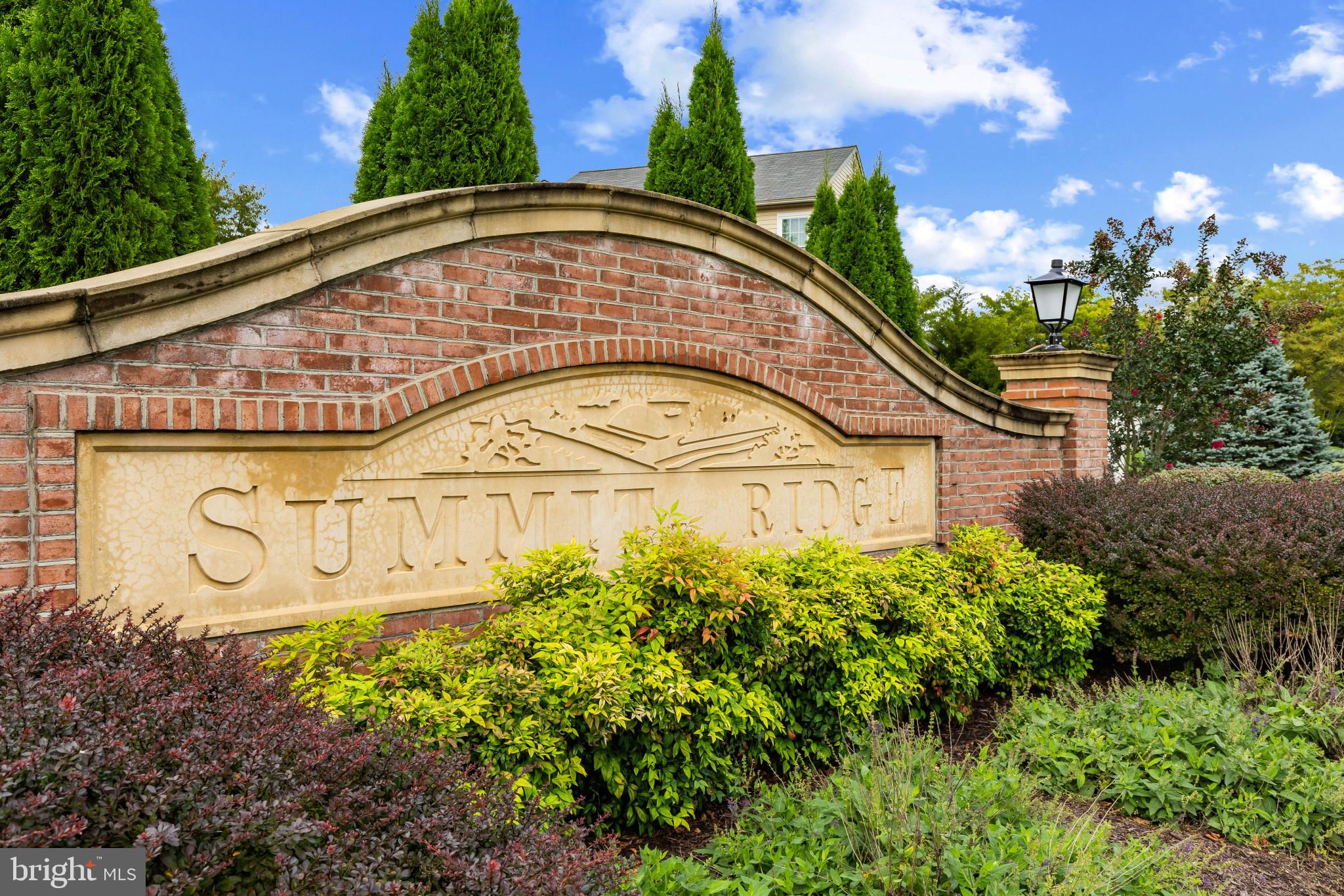 404 BRIDLEWREATH WAY
