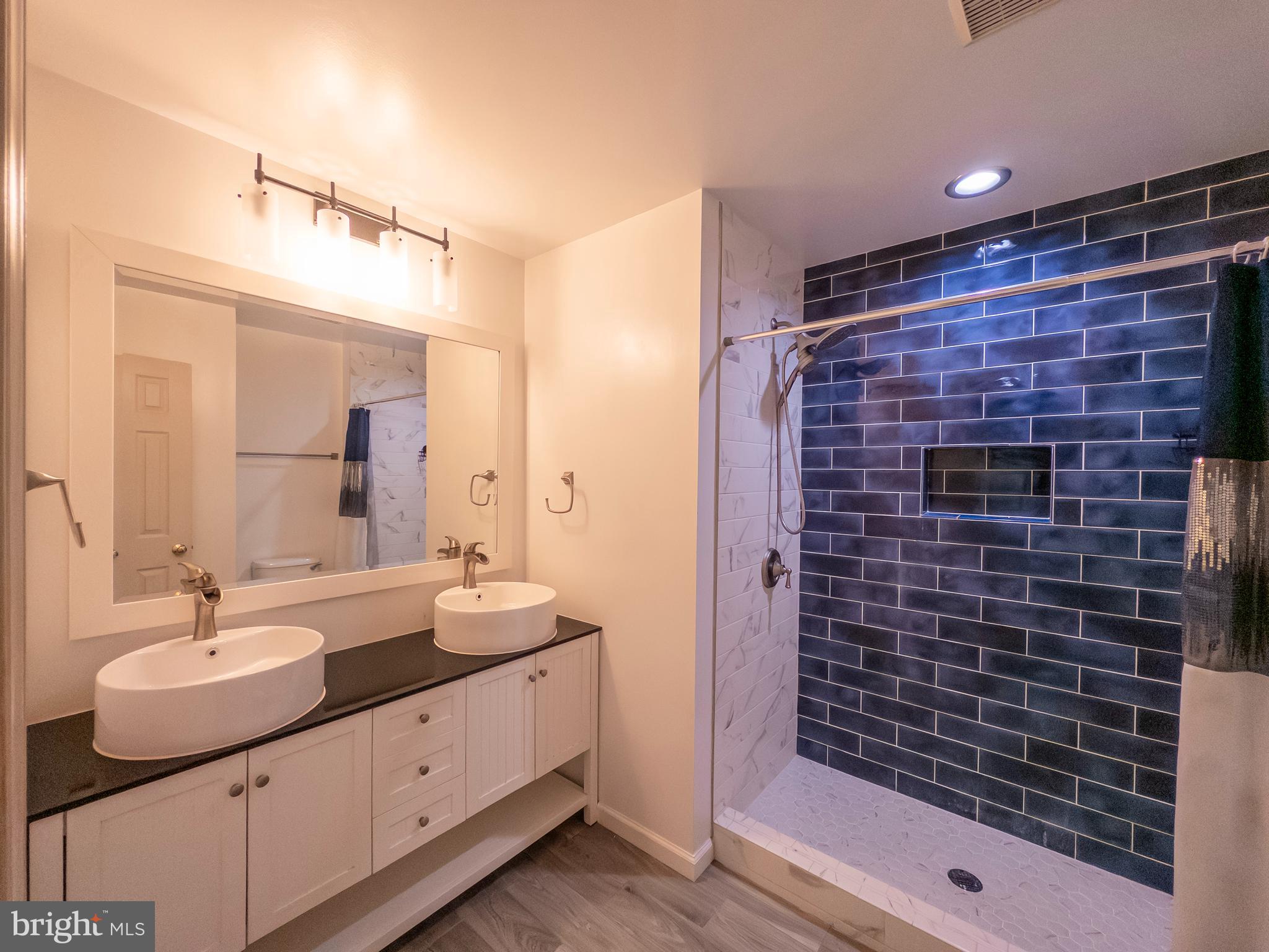 SHADOWBROOK - Residential Lease