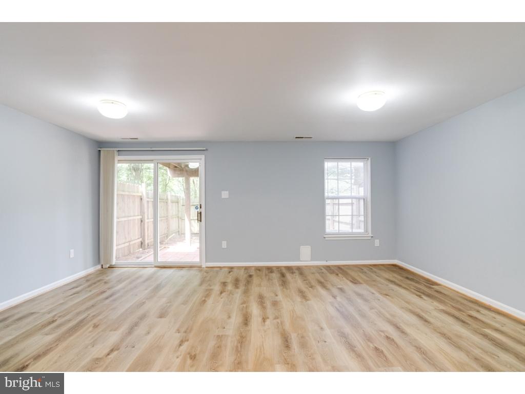 SUBURBIA - Residential