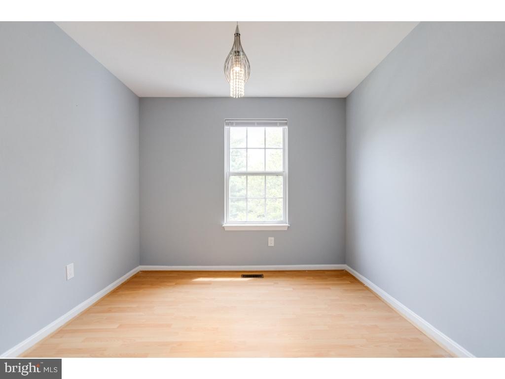 SUBURBIA - Residential