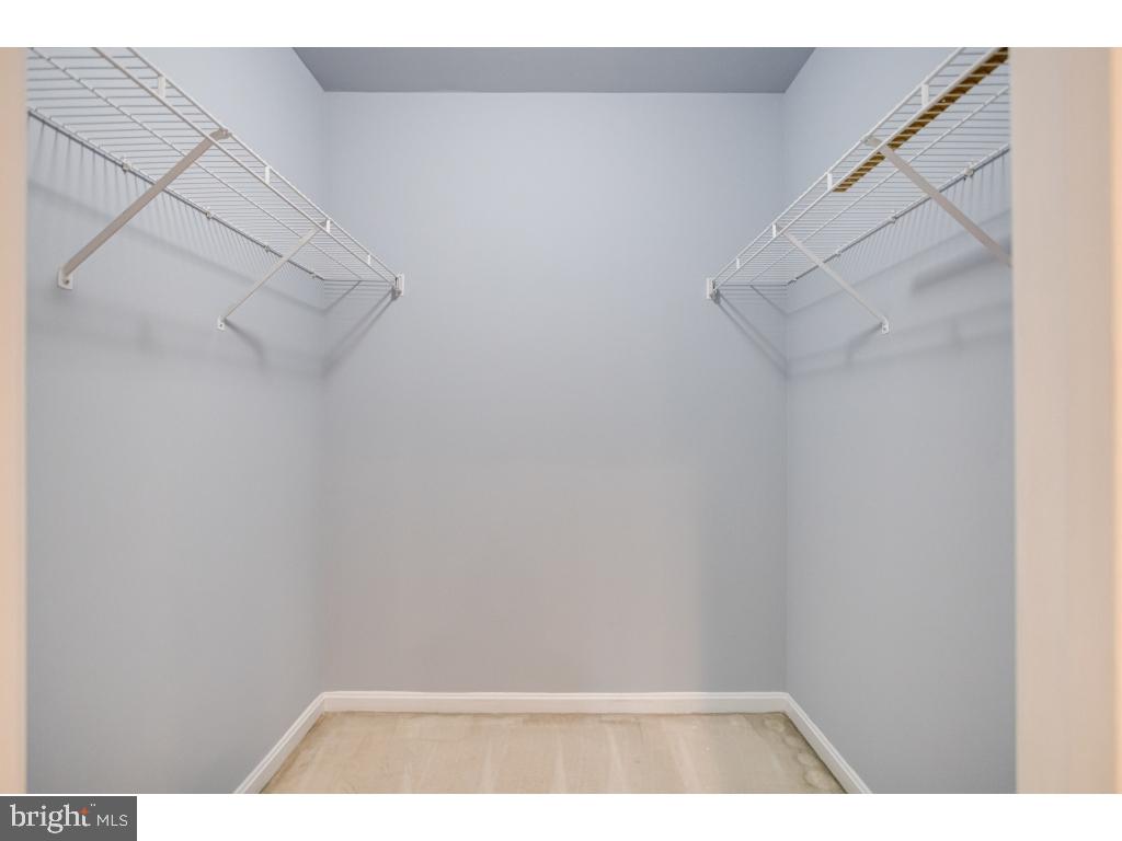 SUBURBIA - Residential