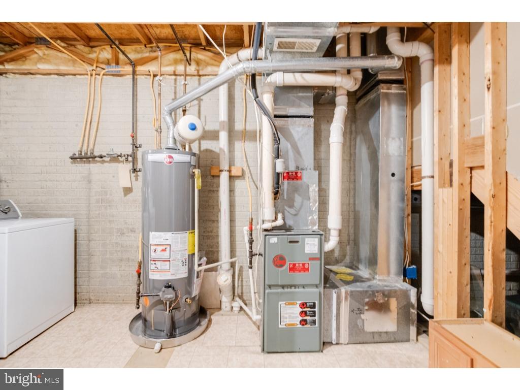 SUBURBIA - Residential