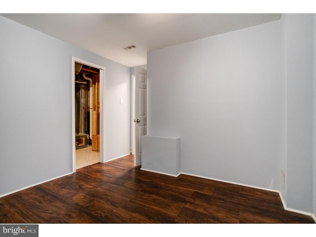 SUBURBIA - Residential