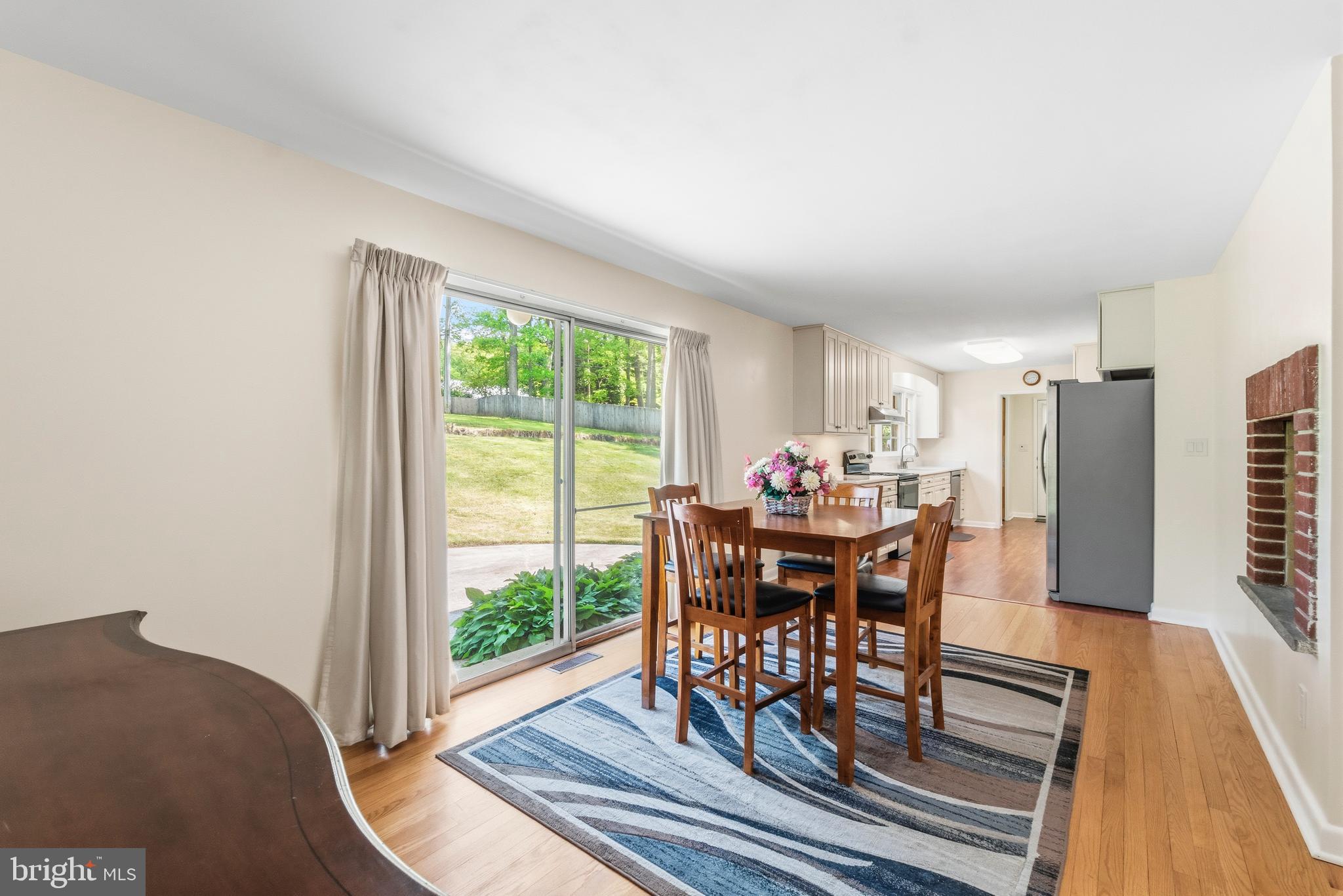 HAMPTON VILLAGE - Residential