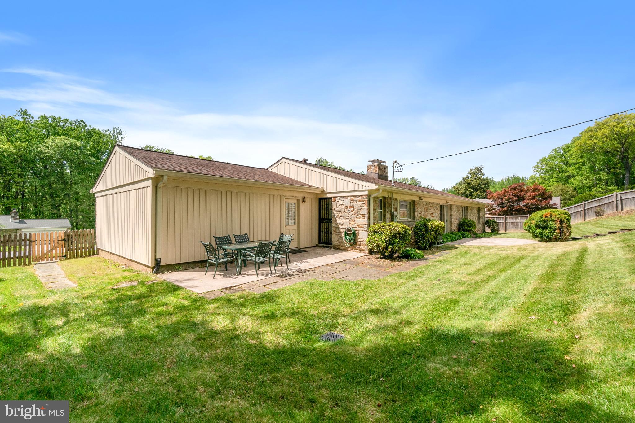 HAMPTON VILLAGE - Residential