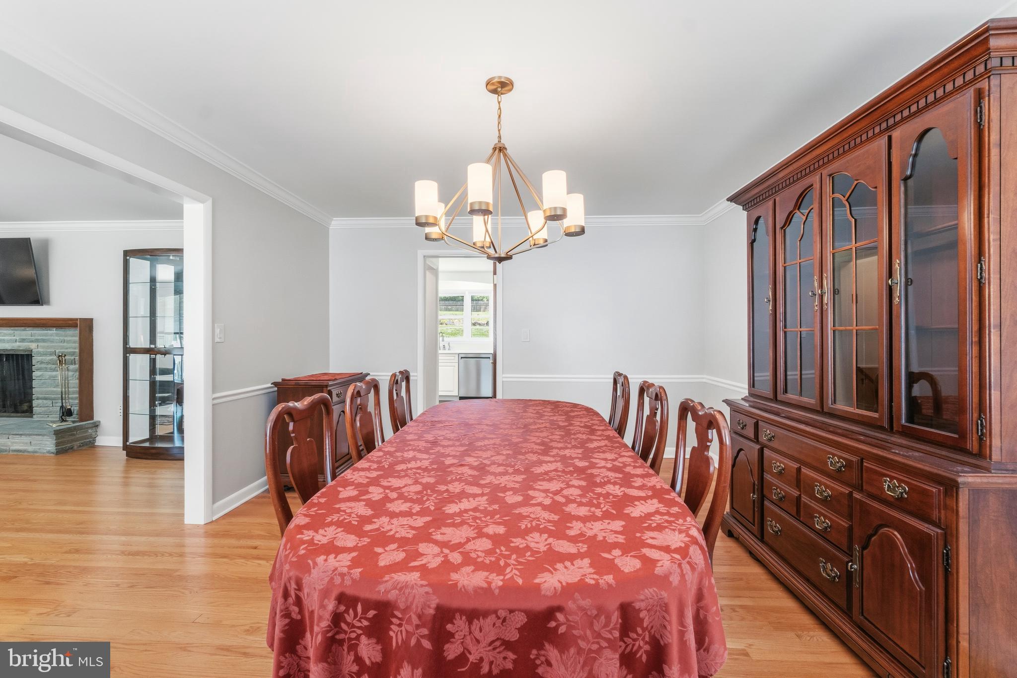 HAMPTON VILLAGE - Residential