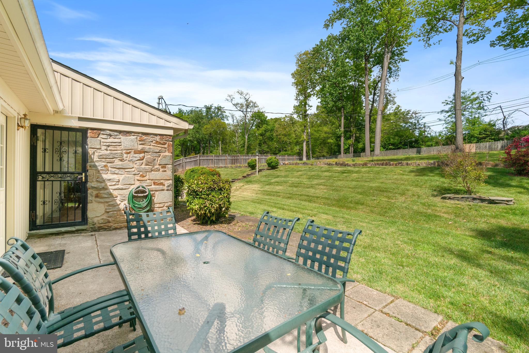 HAMPTON VILLAGE - Residential