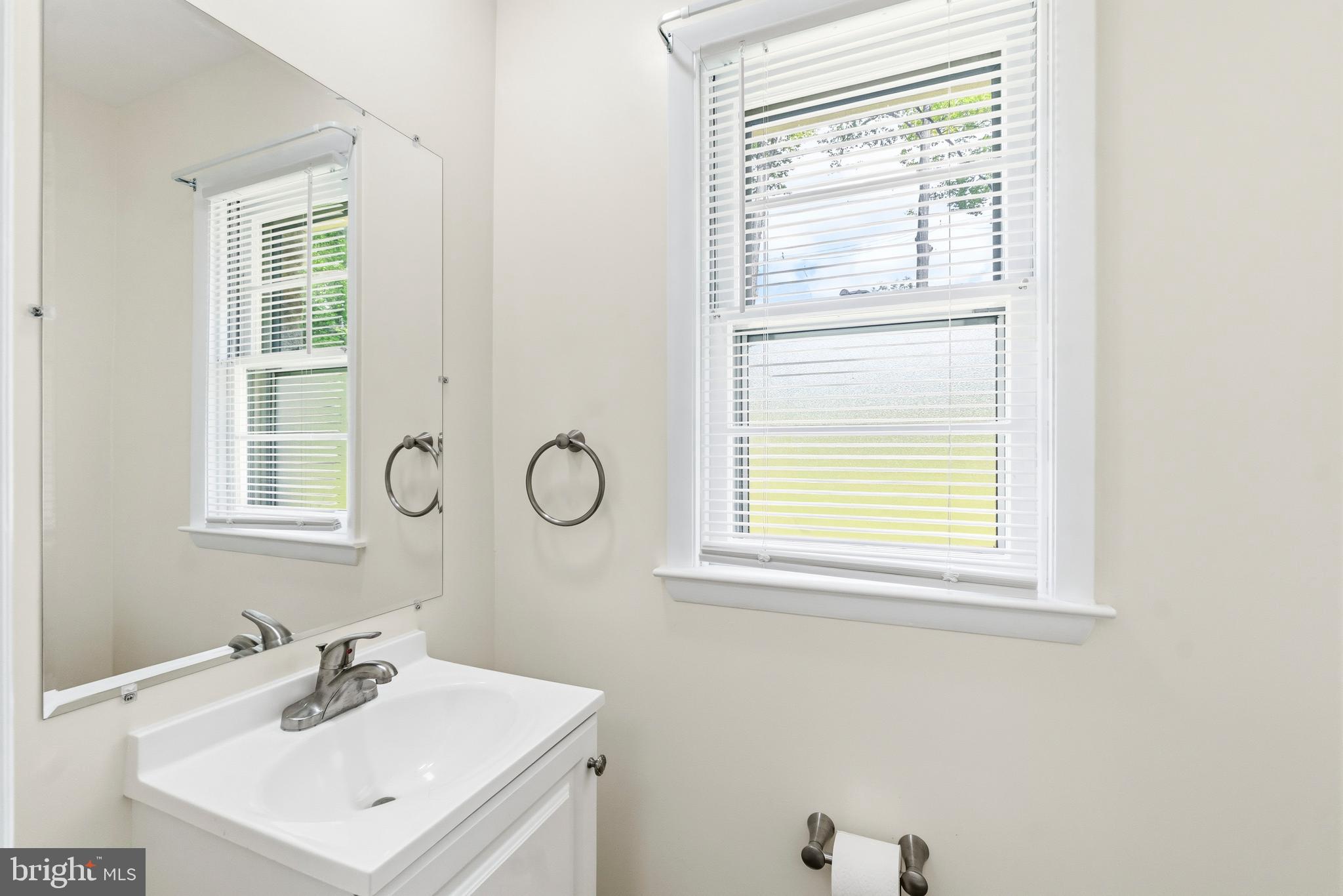 HAMPTON VILLAGE - Residential