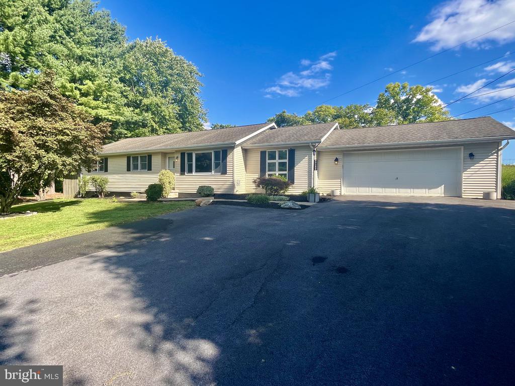 Back on the market! Welcome to 322 Aldrin Lane, a charming home nestled in a serene cul-de-sac in the outskirts of Martinsburg, WV. This inviting property offers 3 bedrooms and 2 full baths, perfectly combining comfort and convenience. With a spacious layout of 1,560 sqft, this residence has been thoughtfully renovated in 2017, ensuring modern updates and stylish finishes throughout such as new roof, A/C, kitchen, painting, & flooring. Most recent upgrades in 23/24 included both full bathrooms , rear trex patio, hardscape pavers.
The one level concept living area is ideal for both relaxing and entertaining, while the well-appointed kitchen features contemporary appliances included- fridge- ,stove , dishwasher, & microwave , Other items included 60 gallon water heater- washer/dryer- pellet stove. Xfinity Hi speed internet available . The master suite offers a private retreat with an en-suite bath, walk in closet and the additional bedrooms provide ample space for family or guests.
Enjoy the benefits of a 2-car garage and the peaceful setting of a cul-de-sac location. Whether you’re enjoying the outdoors with fenced rear yard, fire pit, & storage shed or taking advantage of the nearby amenities, this home offers both a tranquil environment and easy access to everything Martinsburg has to offer.
Don’t miss your chance to make this beautifully updated home yours. Schedule a showing today and discover the perfect blend of comfort and style at 322 Aldrin Lane!