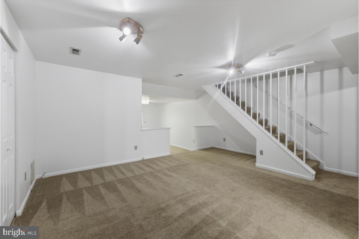 WOODS LANDING - Residential