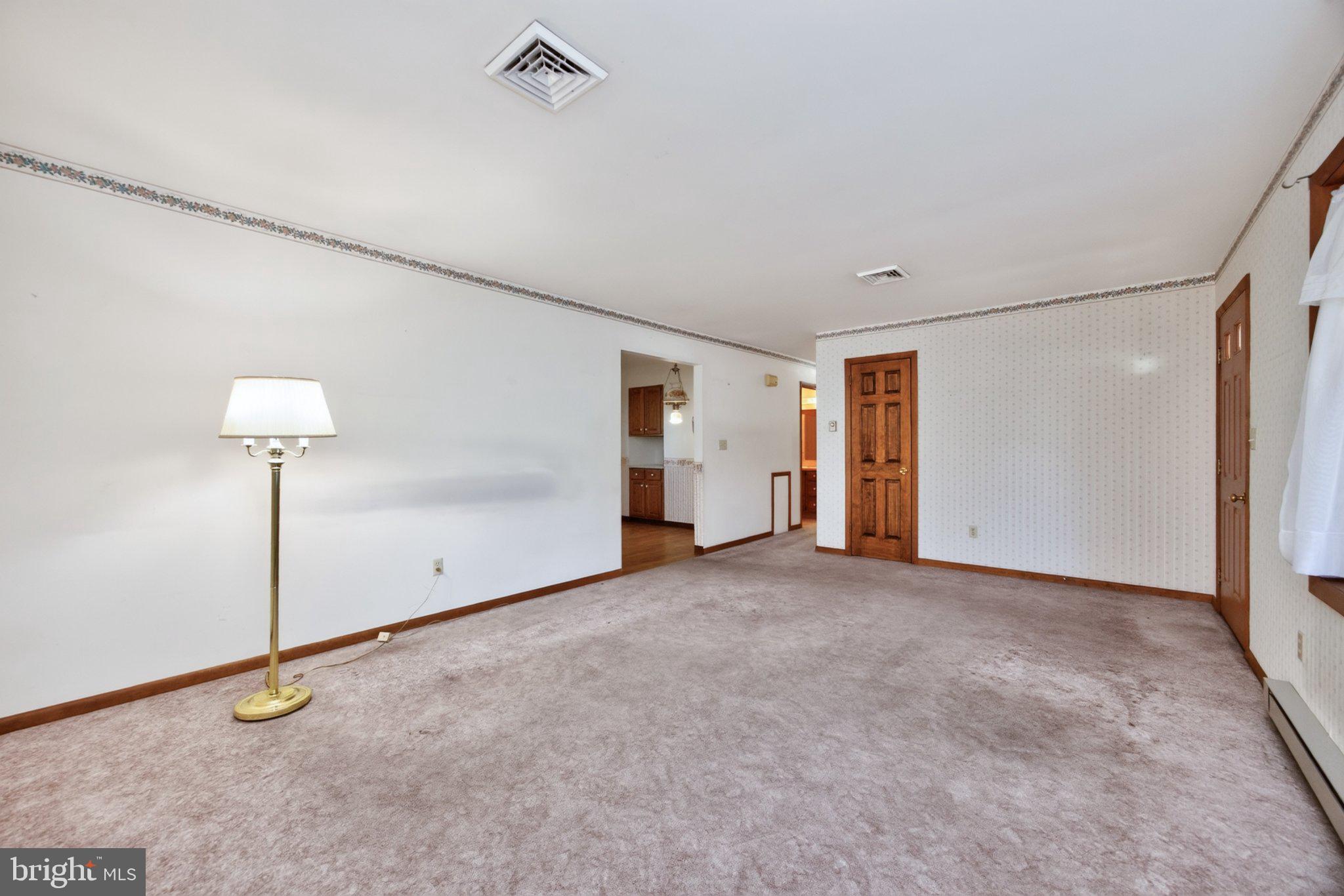 10 FULTON AVENUE