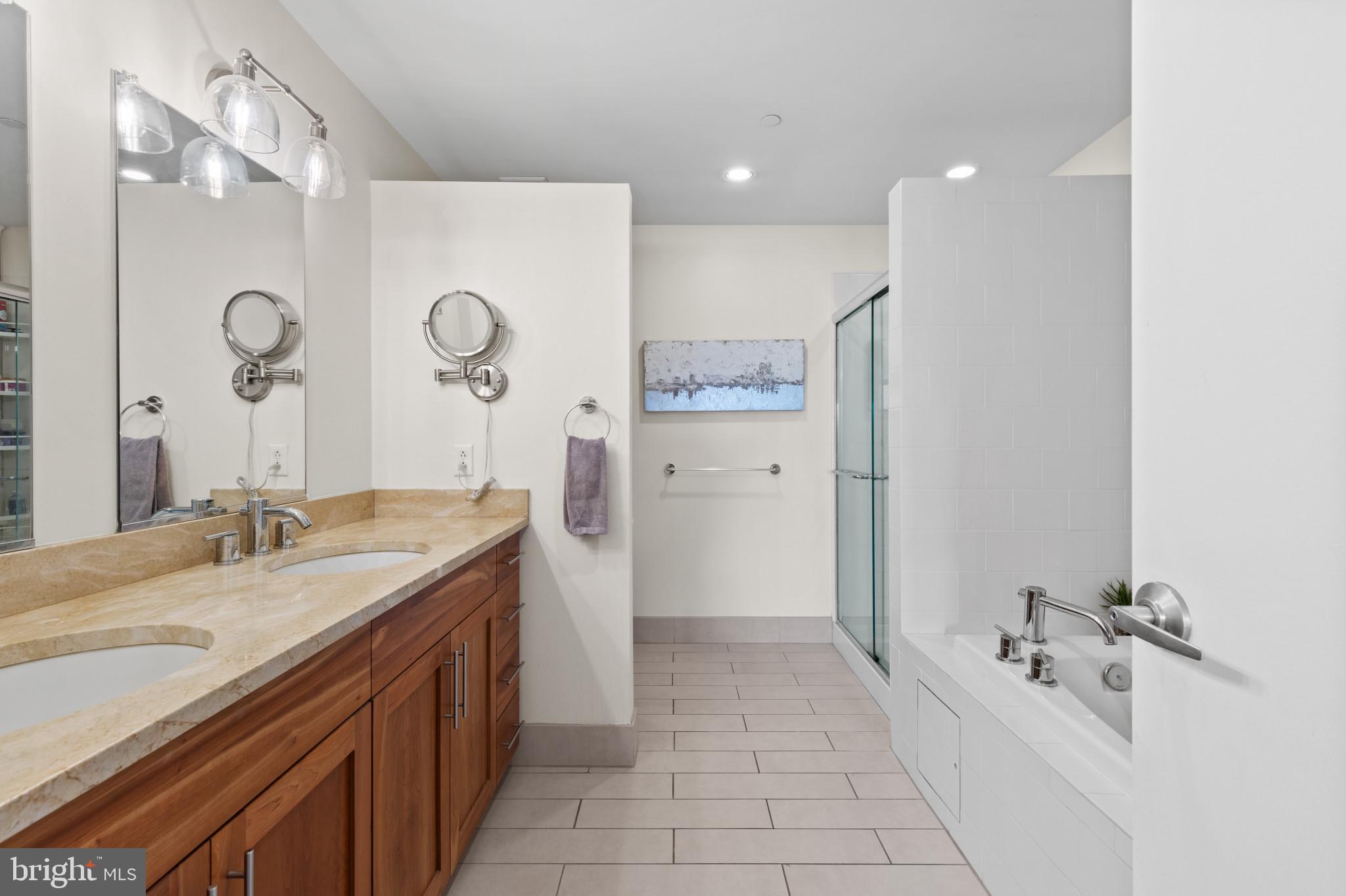 LOCUST POINT - Residential