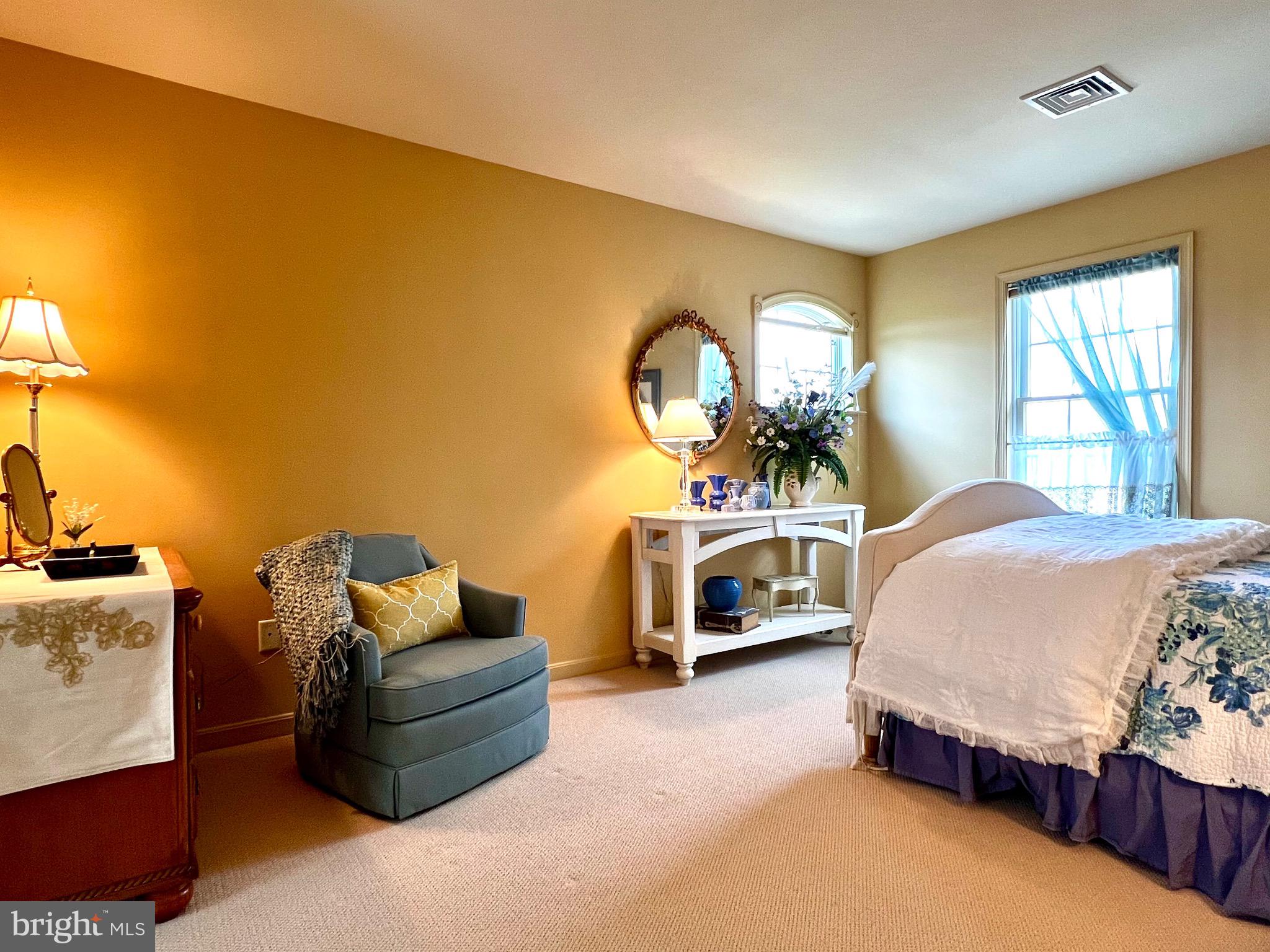 WINDSOR CROSSING - Residential