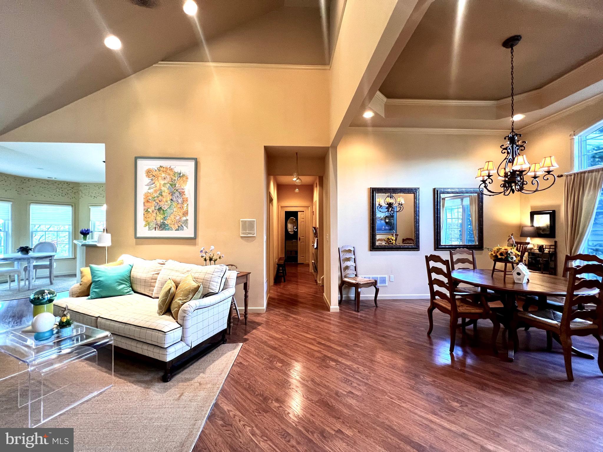 WINDSOR CROSSING - Residential