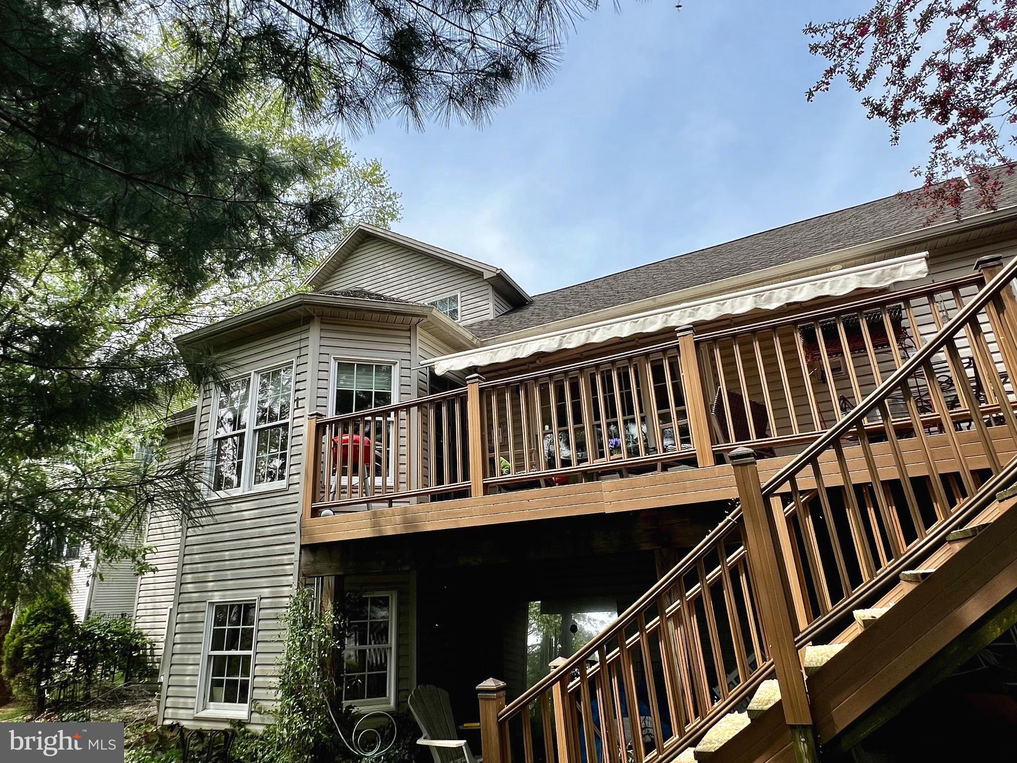 WINDSOR CROSSING - Residential