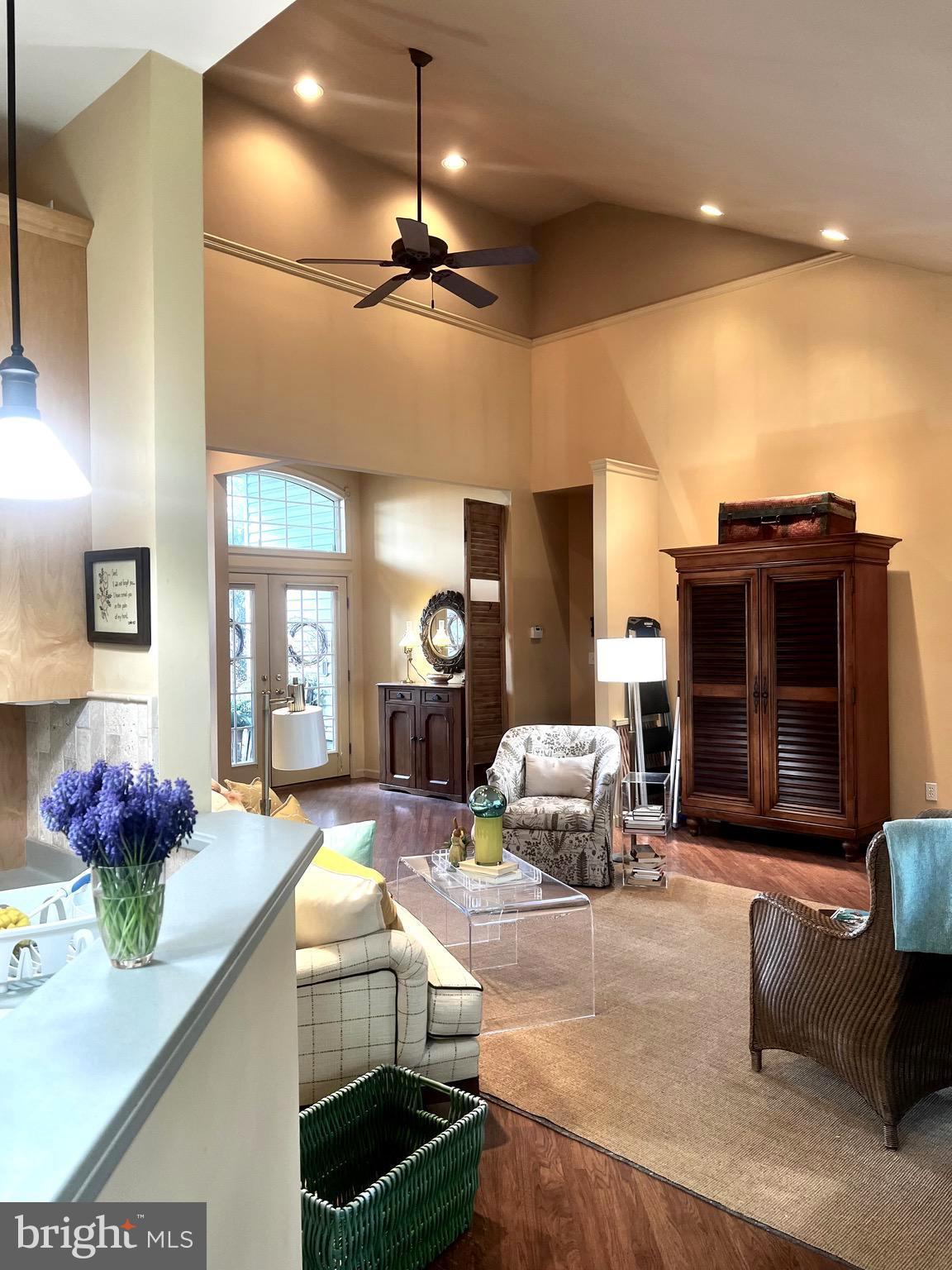 WINDSOR CROSSING - Residential