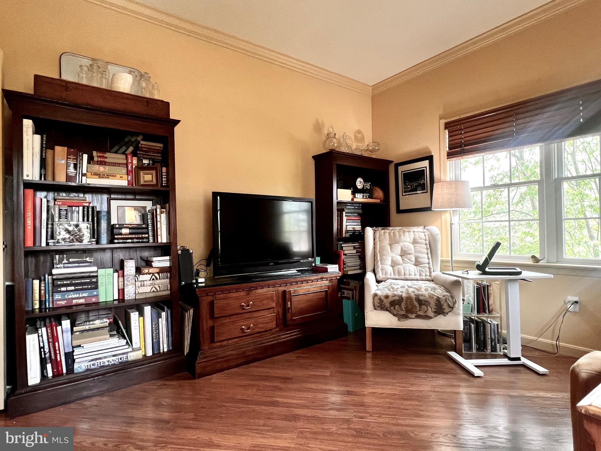 WINDSOR CROSSING - Residential