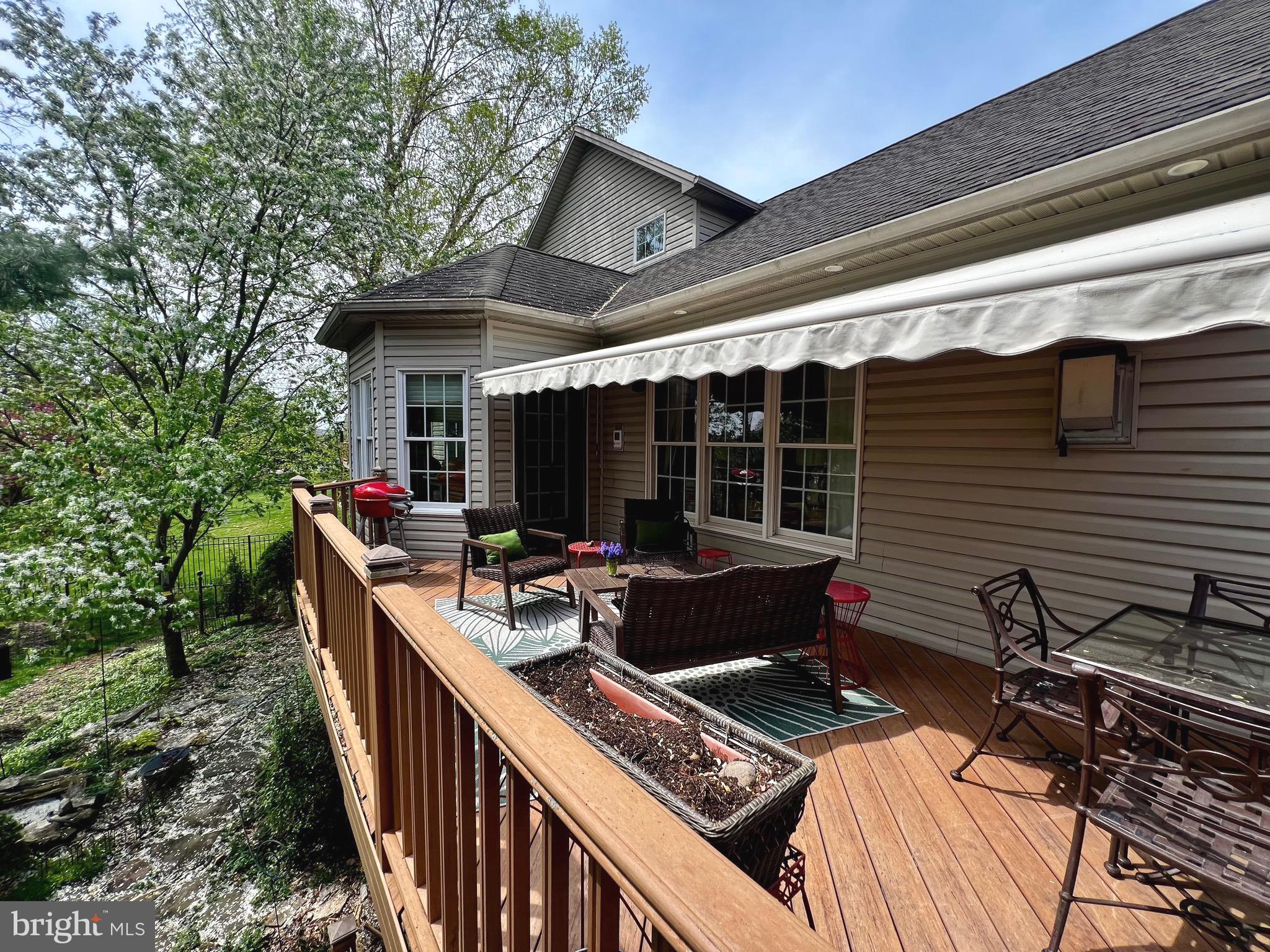 WINDSOR CROSSING - Residential