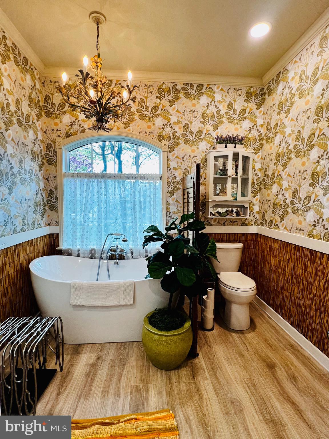 WINDSOR CROSSING - Residential