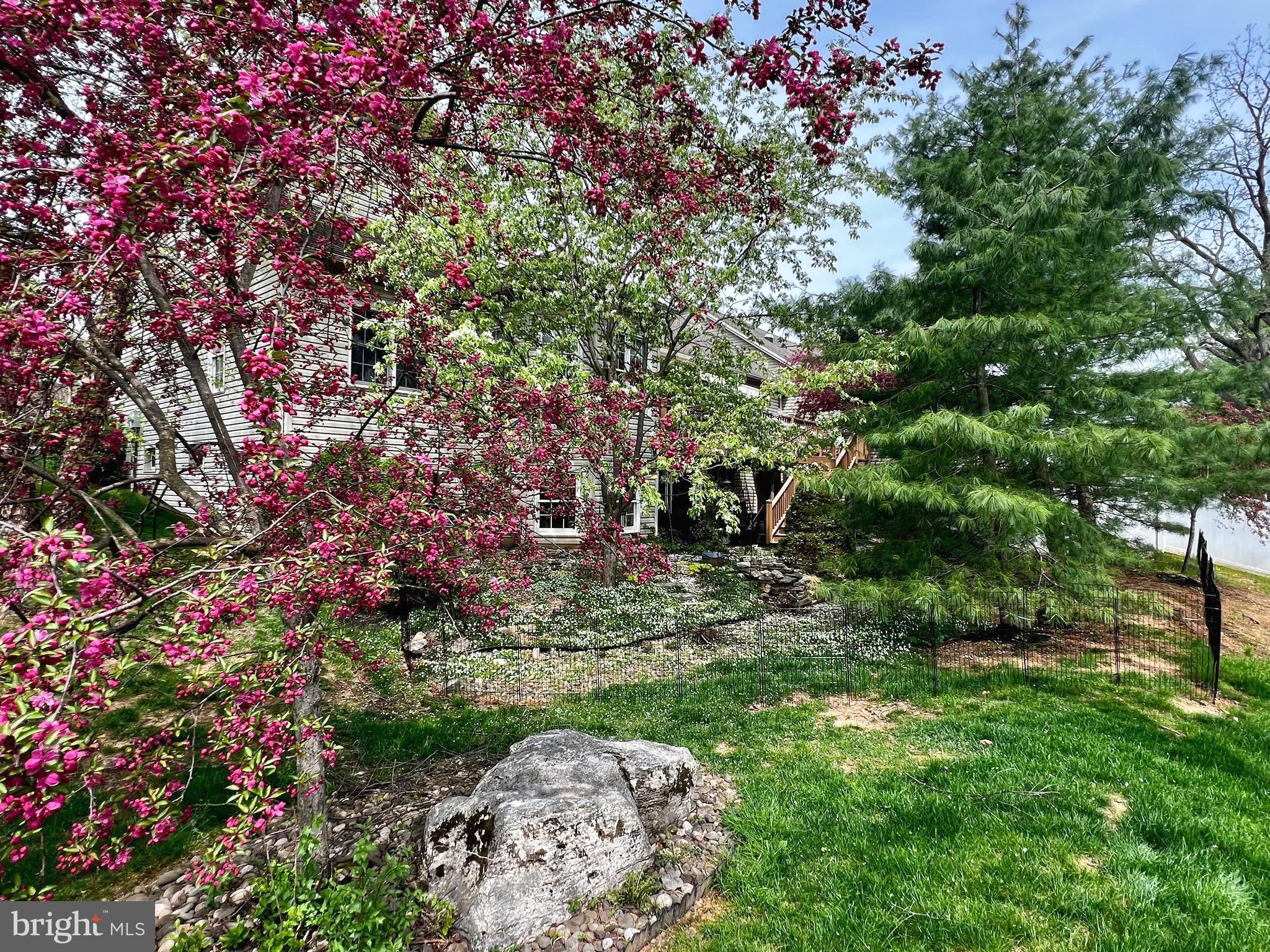 WINDSOR CROSSING - Residential