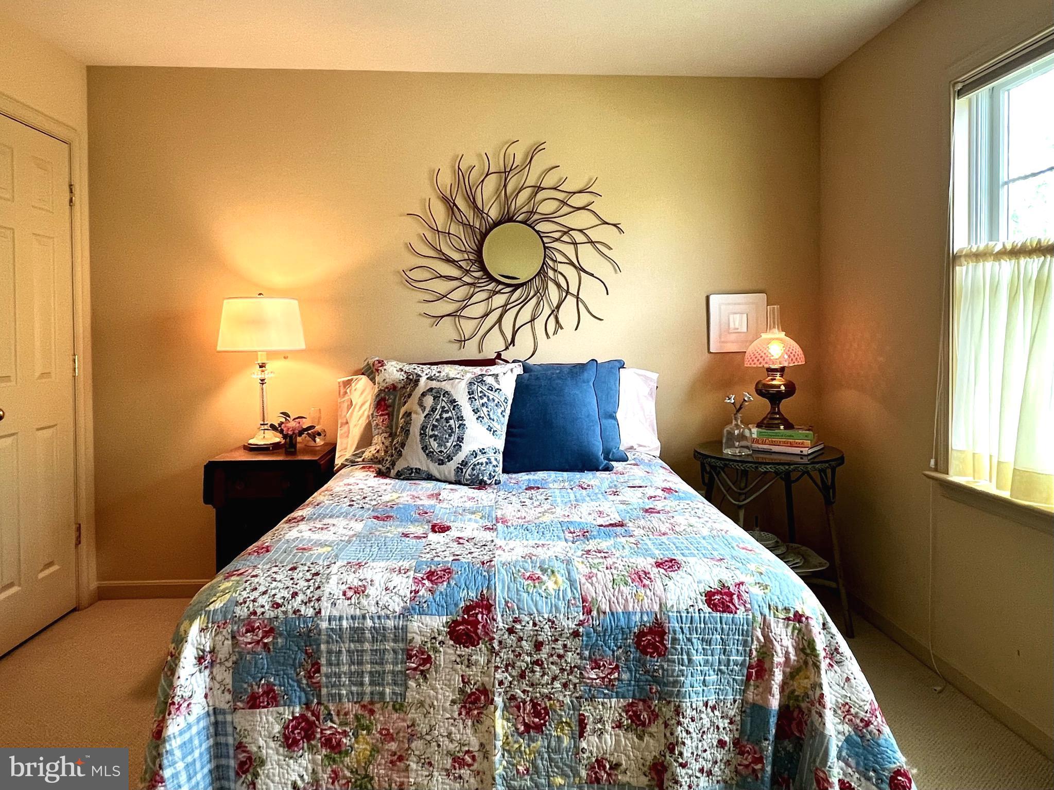 WINDSOR CROSSING - Residential