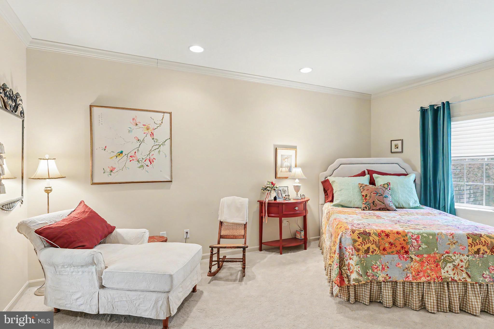 WINDSOR CROSSING - Residential