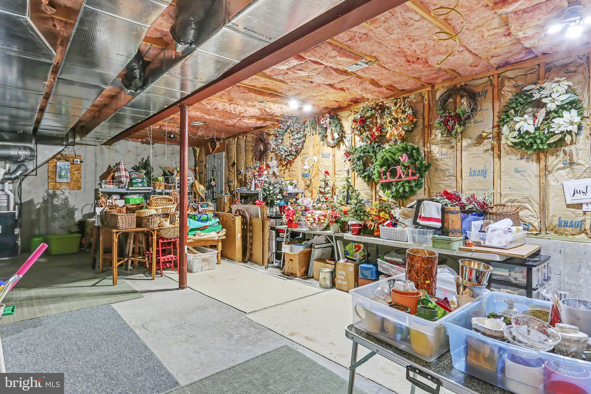 WINDSOR CROSSING - Residential