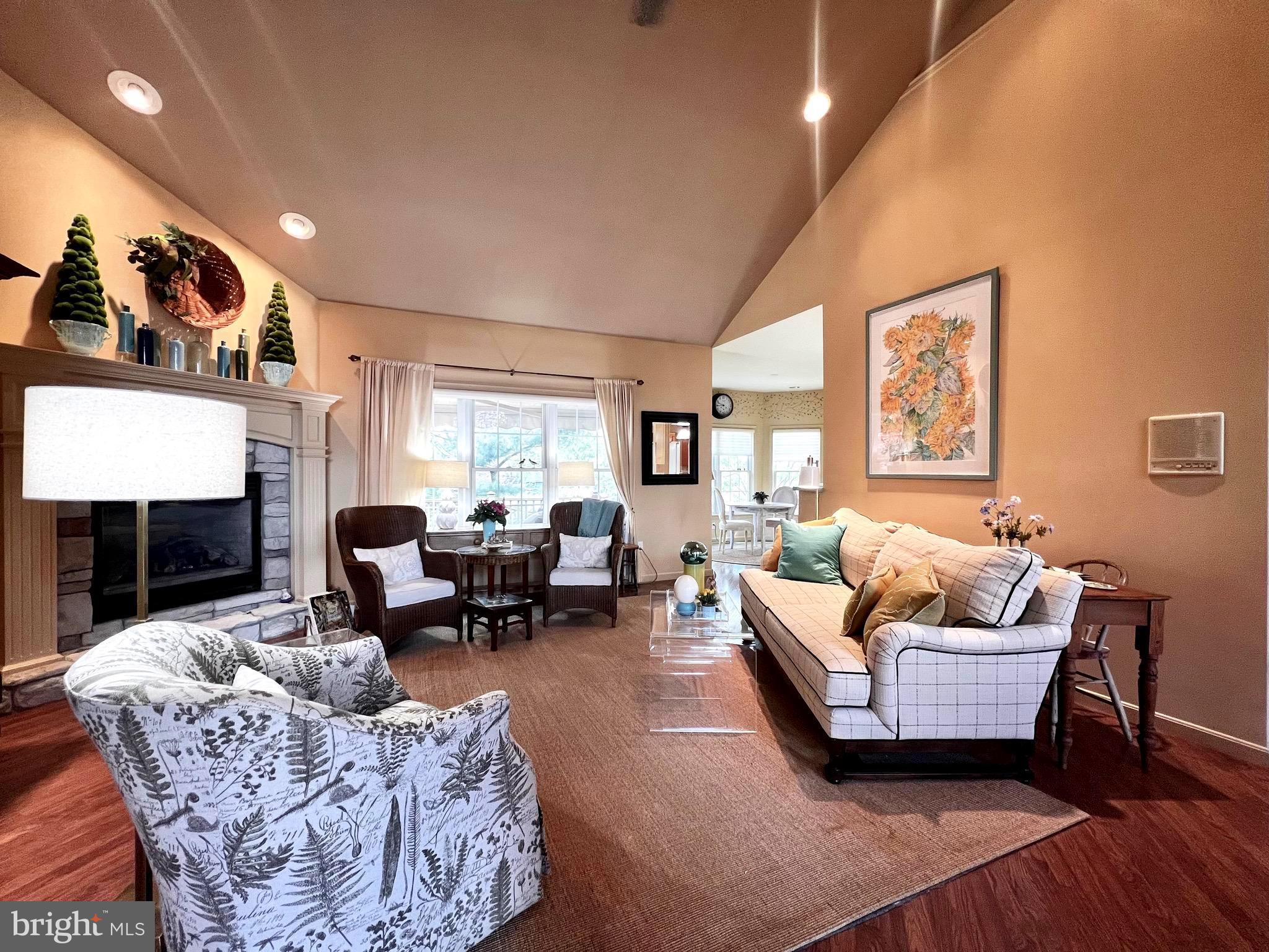 WINDSOR CROSSING - Residential