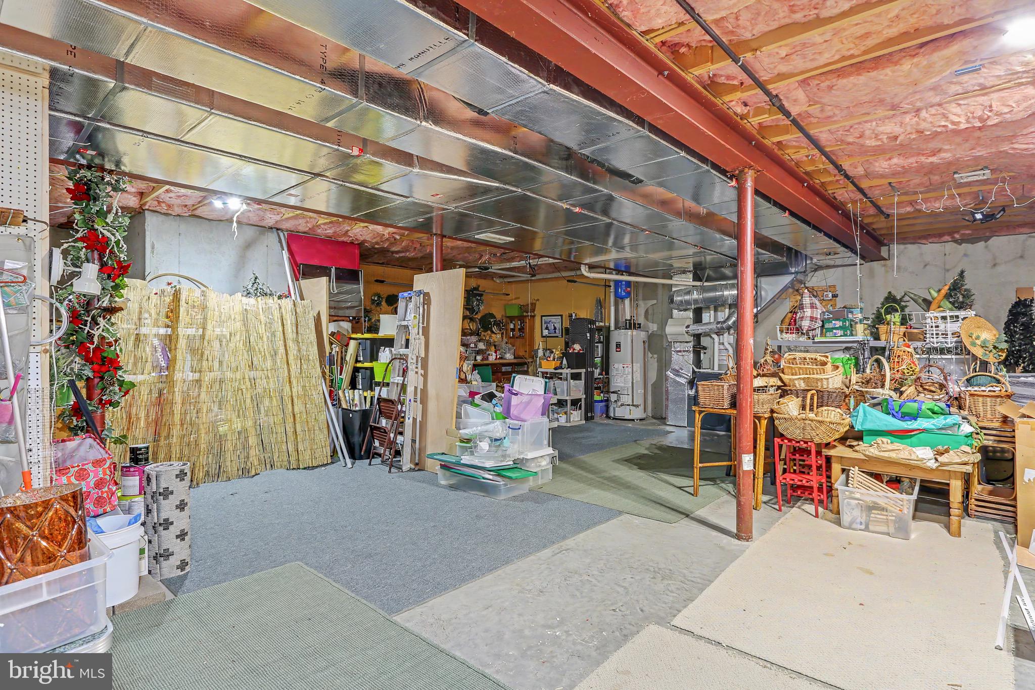 WINDSOR CROSSING - Residential