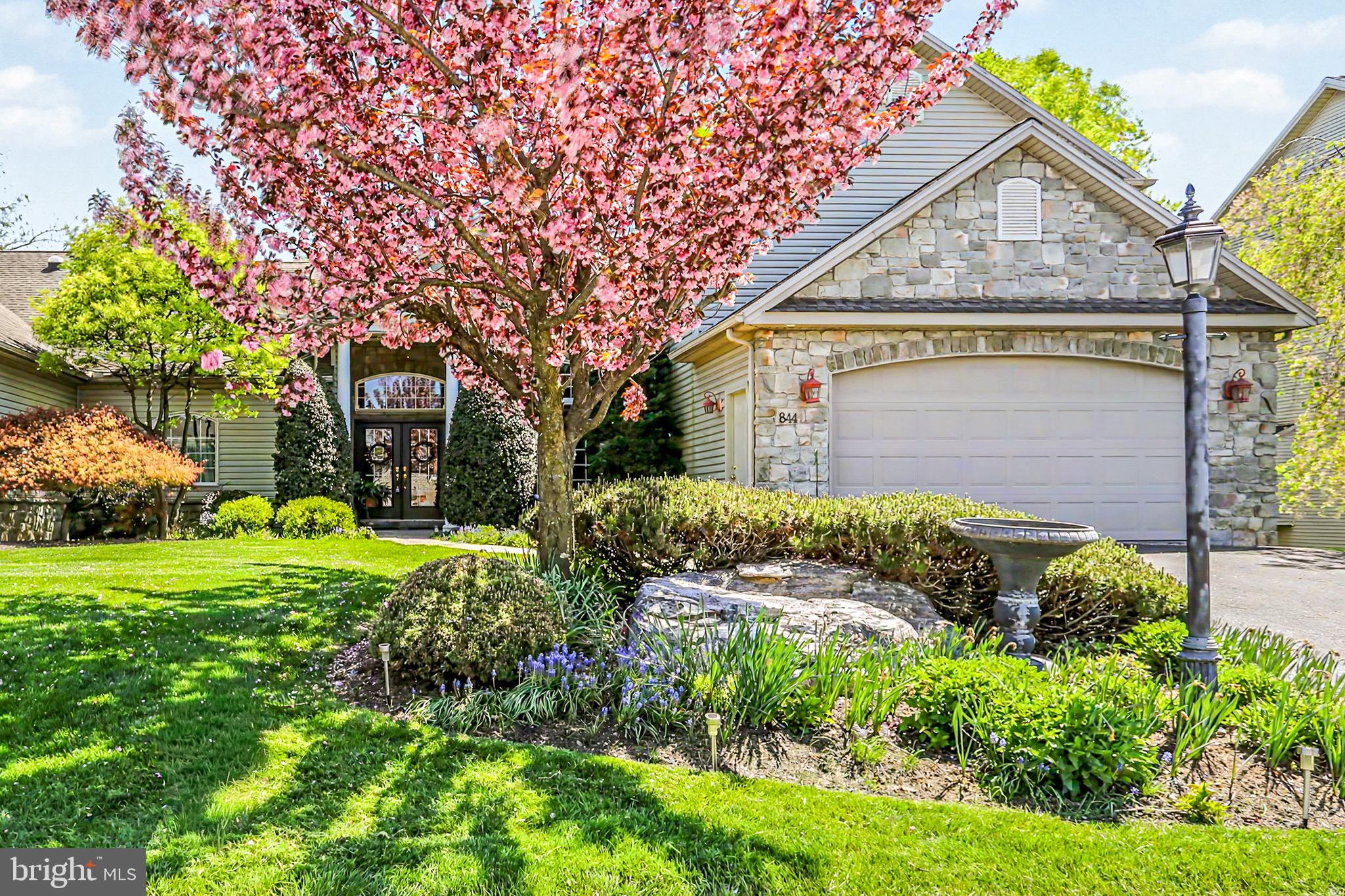 WINDSOR CROSSING - Residential