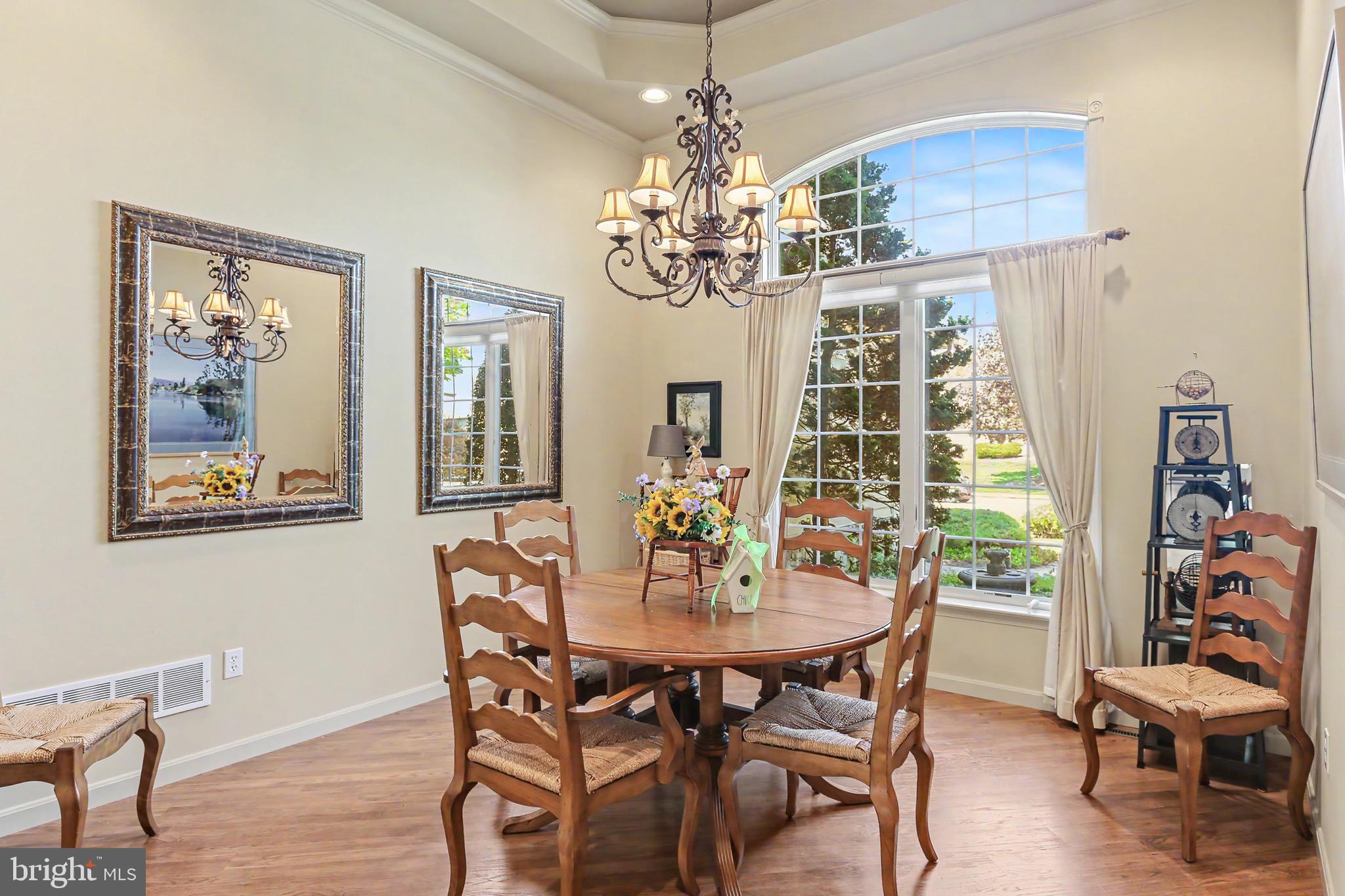 WINDSOR CROSSING - Residential