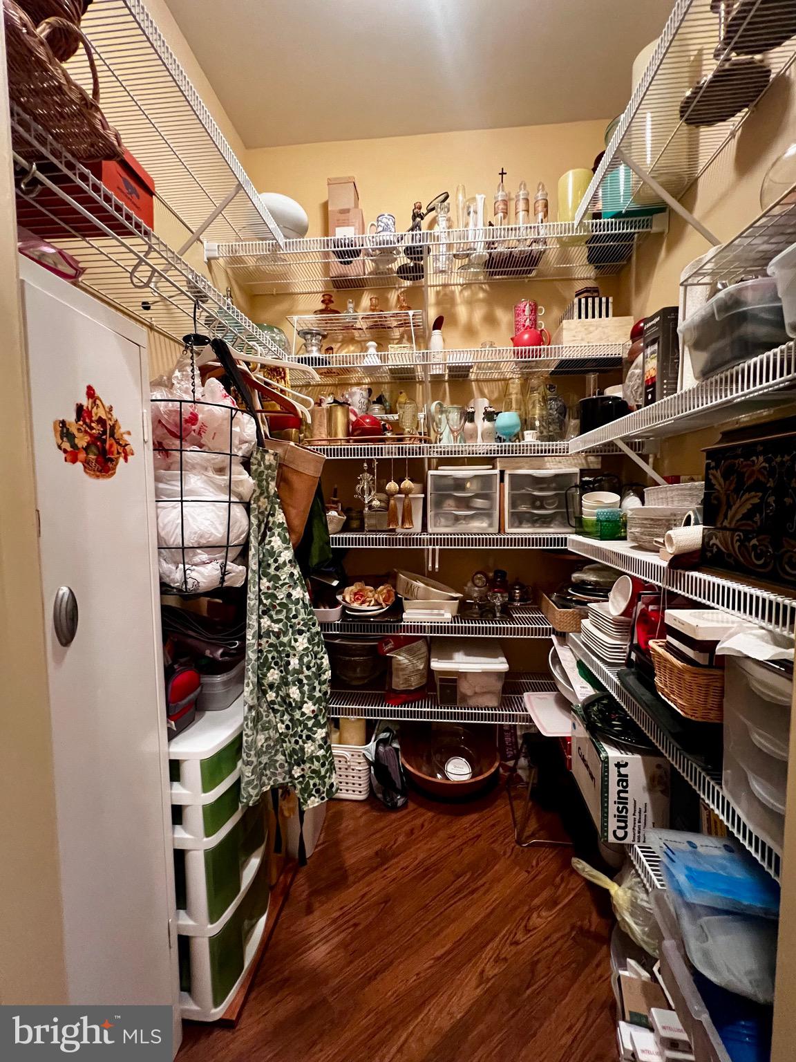 WINDSOR CROSSING - Residential