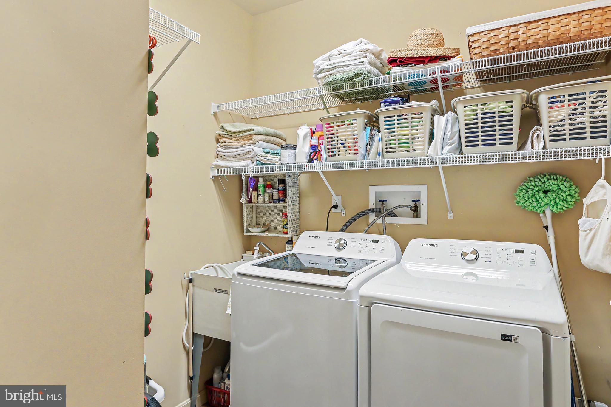 WINDSOR CROSSING - Residential