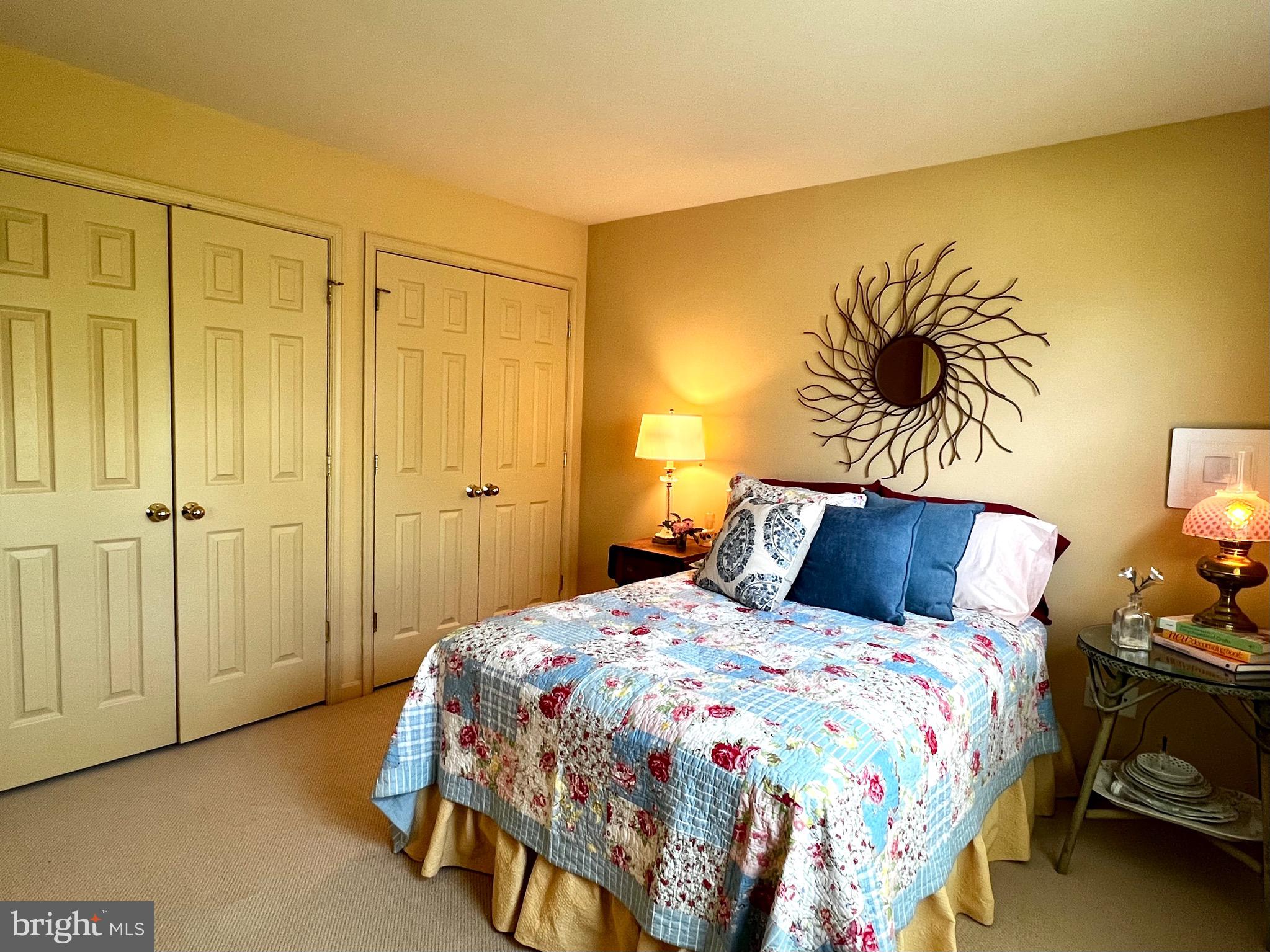 WINDSOR CROSSING - Residential