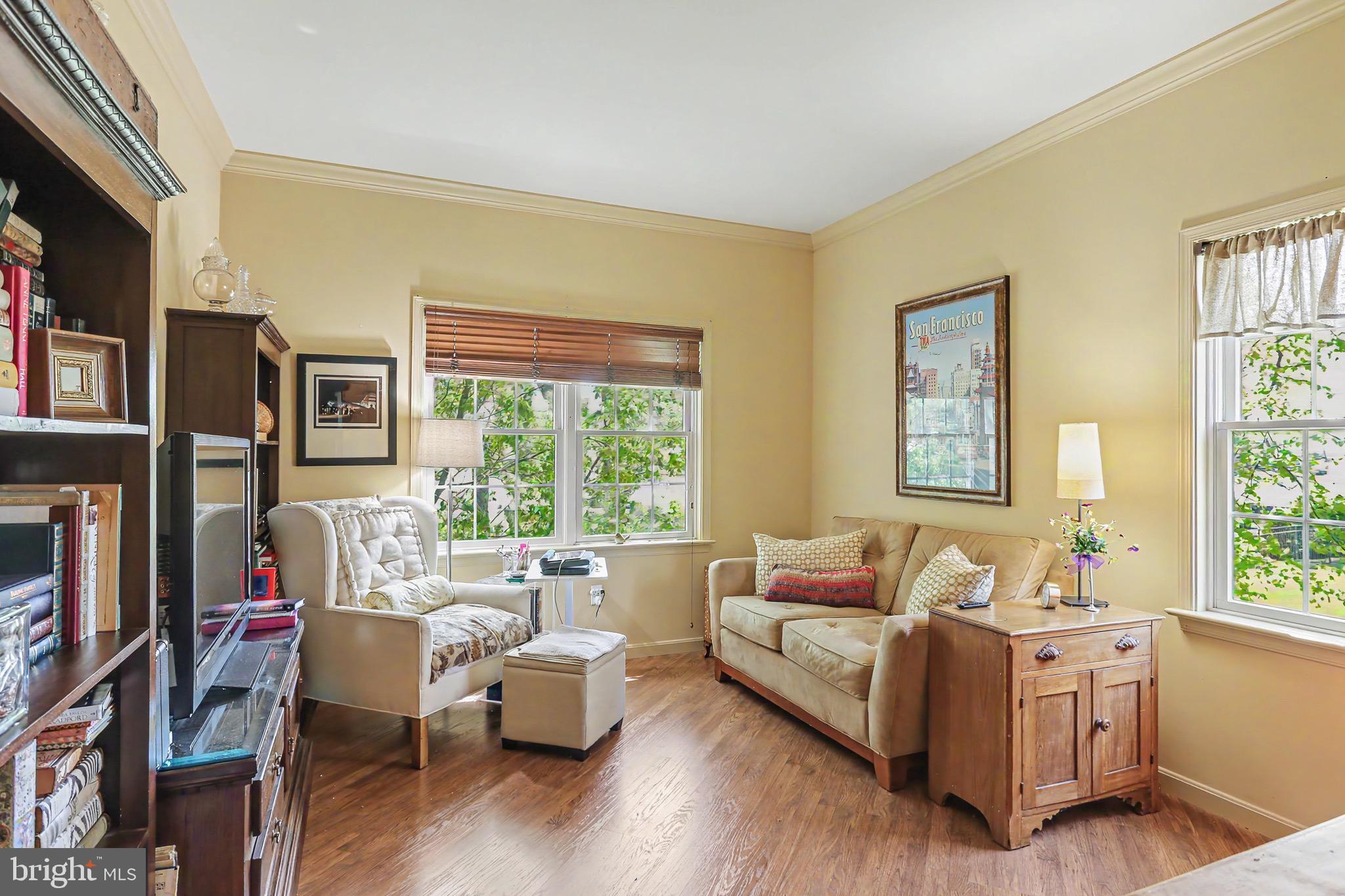 WINDSOR CROSSING - Residential