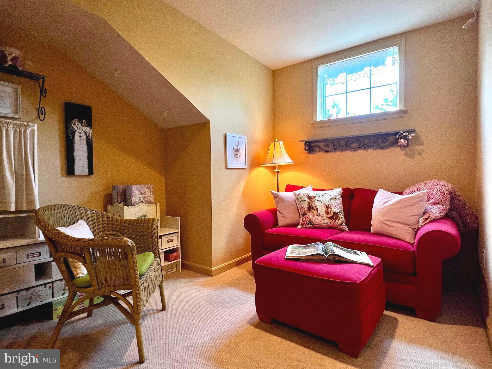 WINDSOR CROSSING - Residential