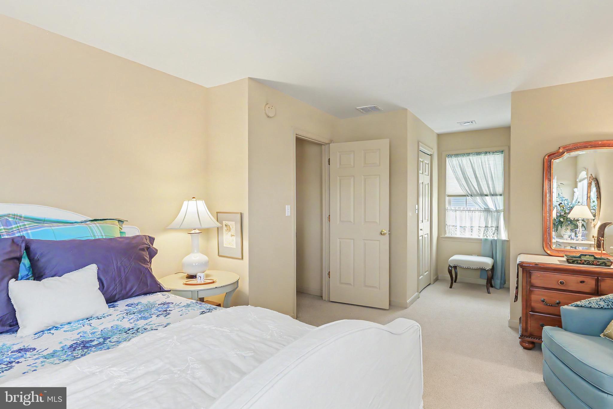 WINDSOR CROSSING - Residential