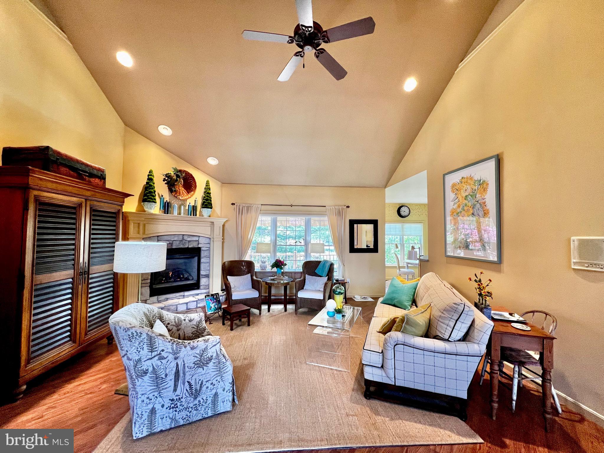 WINDSOR CROSSING - Residential