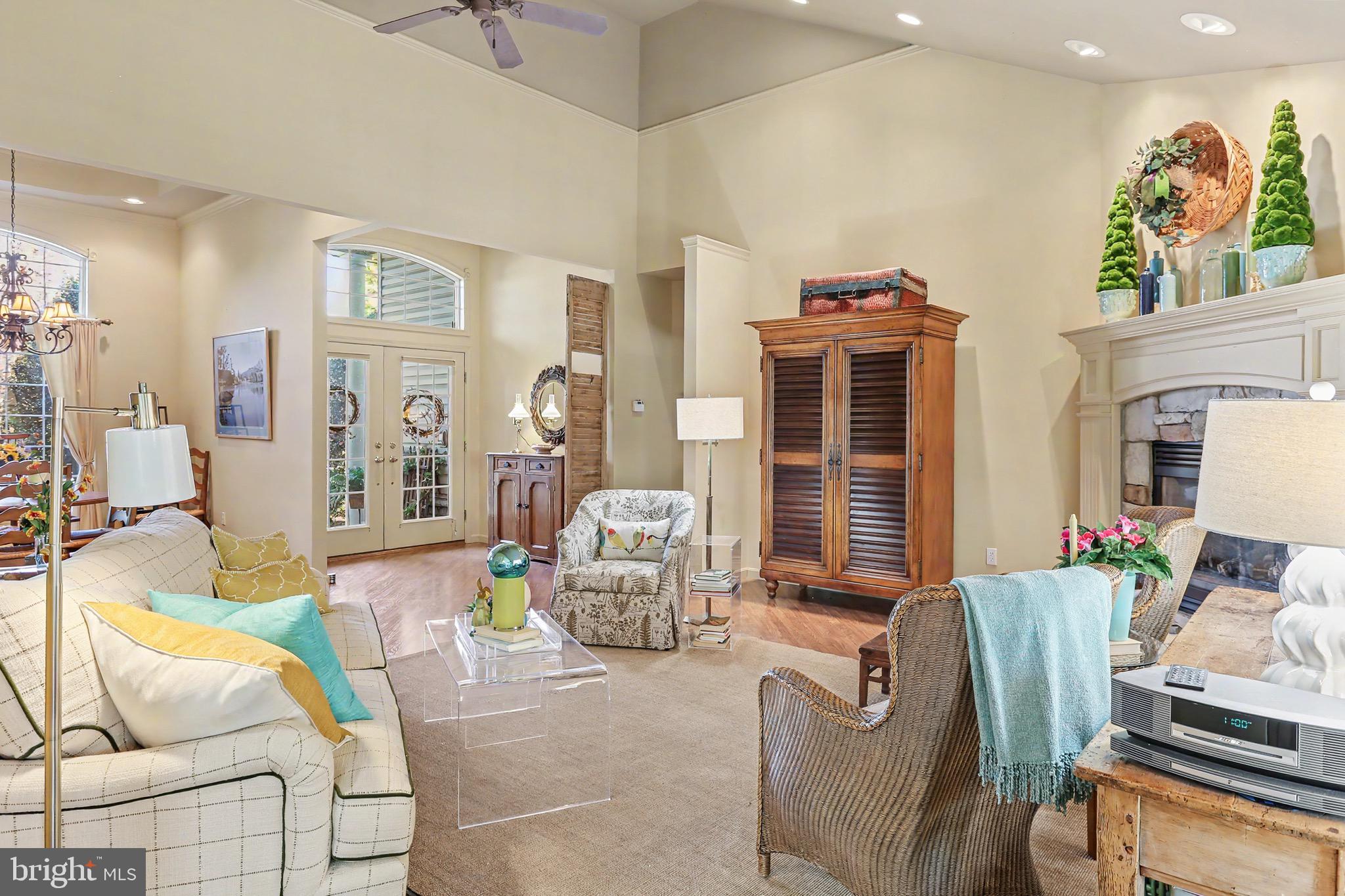 WINDSOR CROSSING - Residential